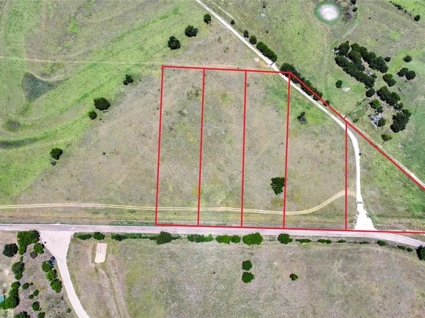 4872 Woodard Ave, Cleburne, TX 76033