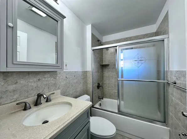 809 Palisade Avenue image 10 of 22