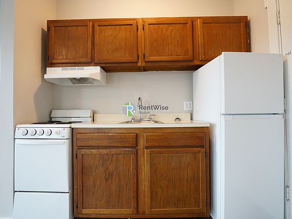 5th image of 592 Cambridge St #59223