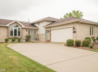 15520 W Ridgefield Dr, Manhattan, IL 60442