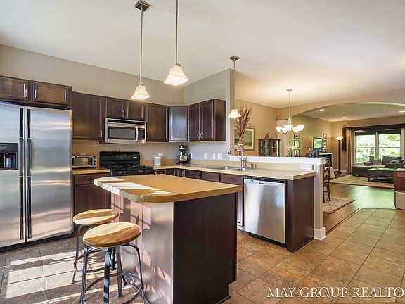3rd image of 1024 Kensington St NW #100