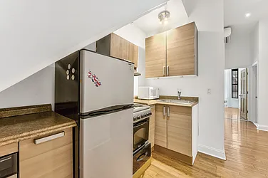 Rented by Aryeh Realty