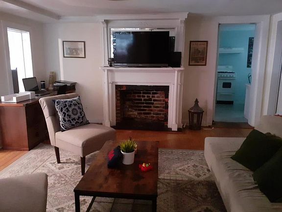 3rd image of 3 N Cottenet St APT 1