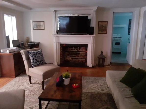 3 N Cottenet St APT 1