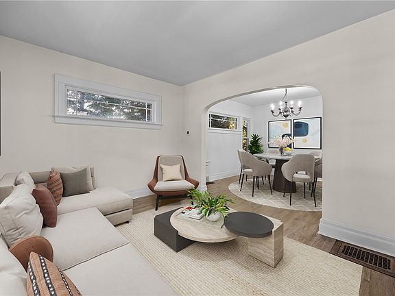 4th image of 48 Arbordale Ave