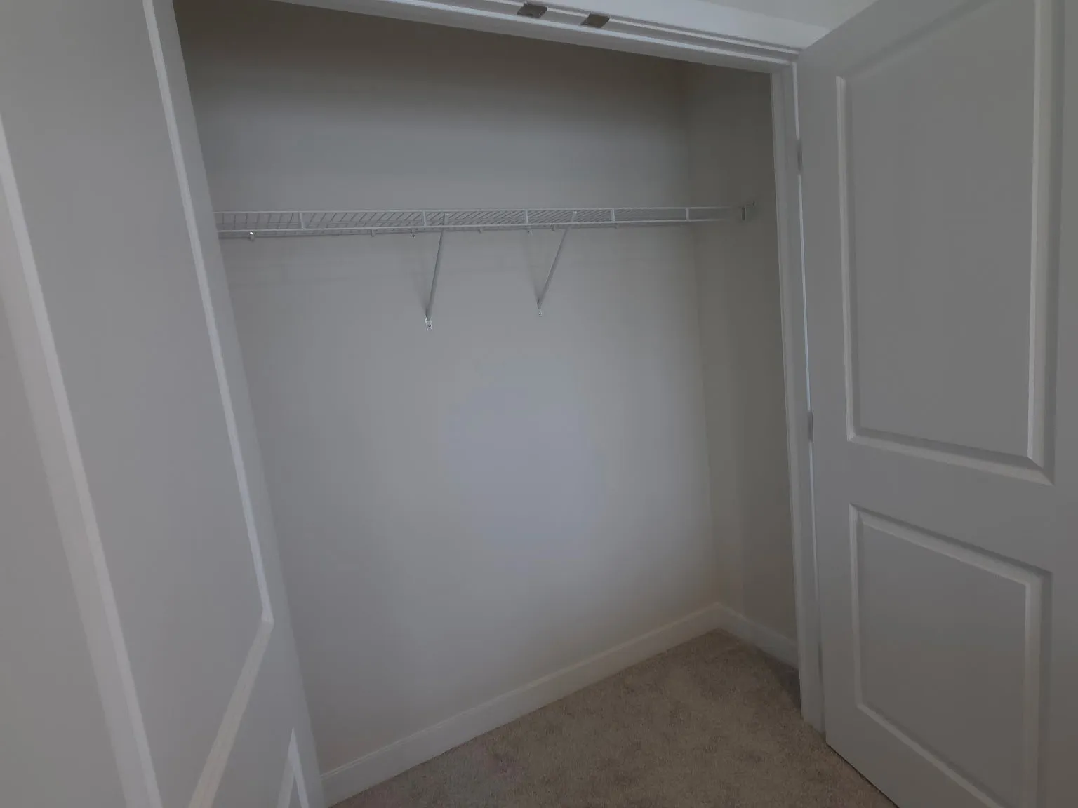 2 bed, 2500 sqft, $850 — Photo 4