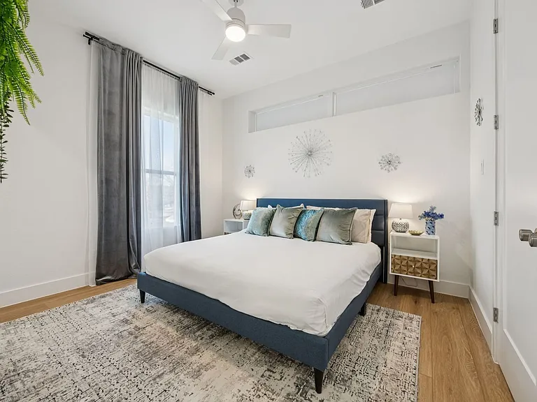 2206 Arroyo Ave — Photo 9