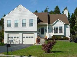 8720 Sunnygate Dr, Manassas, VA 20109