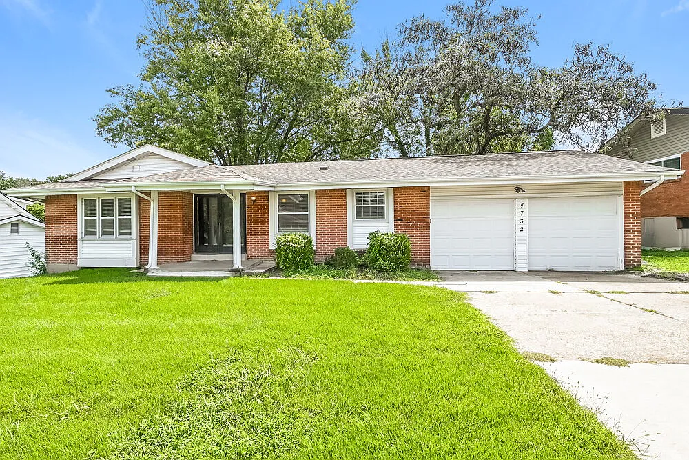 4 bed, 2.0 bath, 1624 sqft, $2,475 — Photo 1