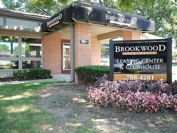 3rd image of 606 Turtle Creek North Dr APT 9