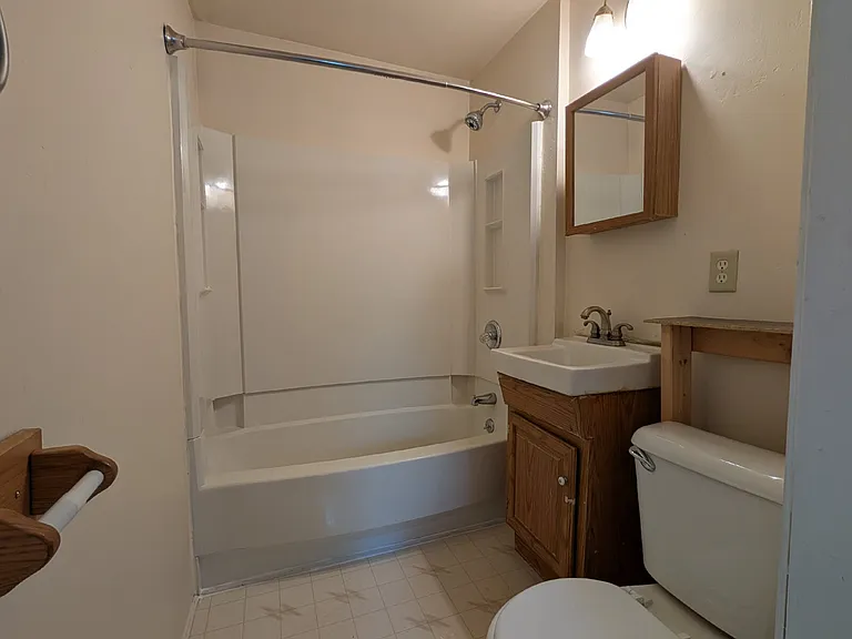 1212 S Chestnut Ave — Photo 15