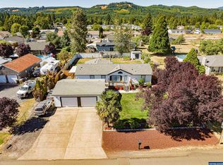 4412 Airport Rd, Sweet Home, OR 97386