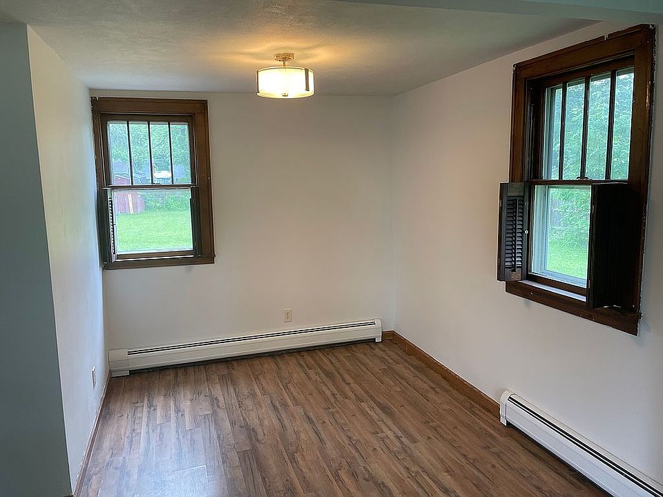 5817 Lakeview Ter, Lake View, NY 14085 Zillow