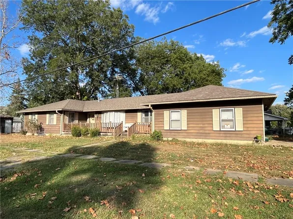 200 N Hickory St, Appleton City, MO 64724