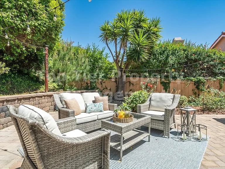 1568 Mallorca Dr — Photo 36