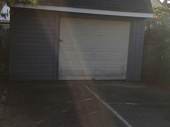 4th image of 9000 Plymouth Ave