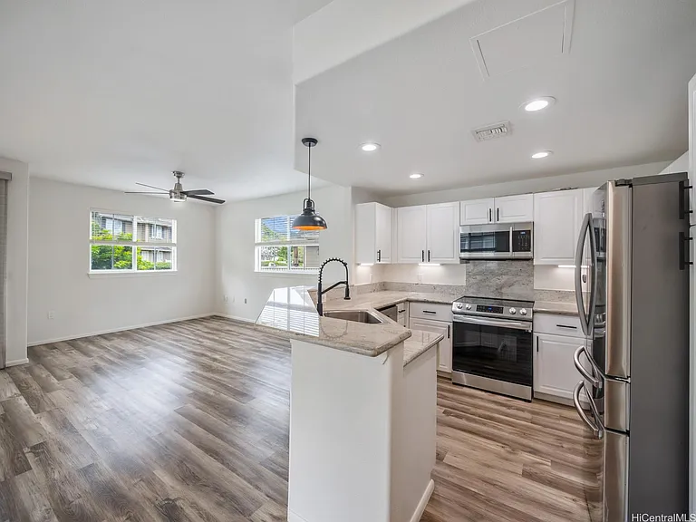 7018 Hawaii Kai Dr #615 — Photo 5