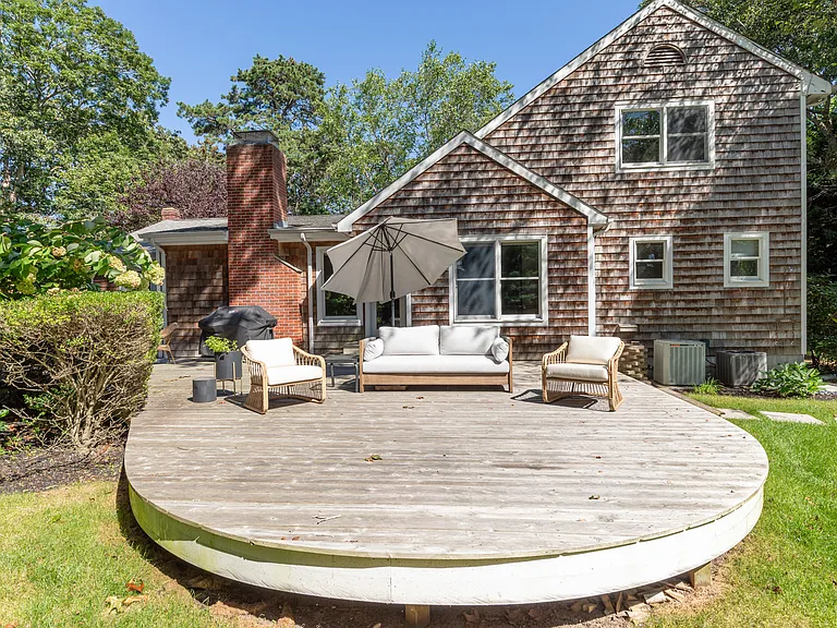 563 Montauk Hwy — Photo 23