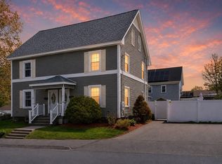 21 Cleveland St #21, North Andover, MA 01845