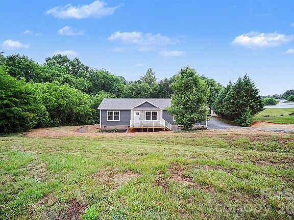 2nd image of 110 Ashland Ct