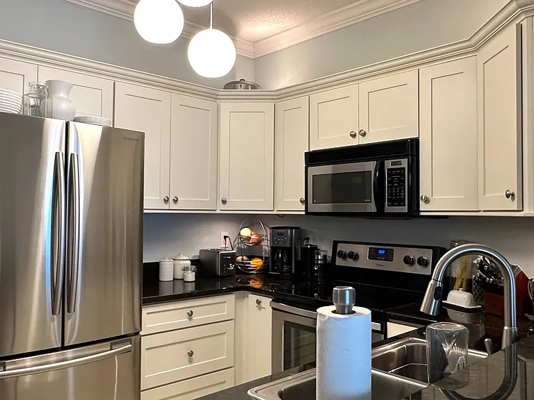 1601 Nectarine St #J4 — Photo 15