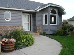 4724 91st Cres N, Brooklyn Park, MN 55443