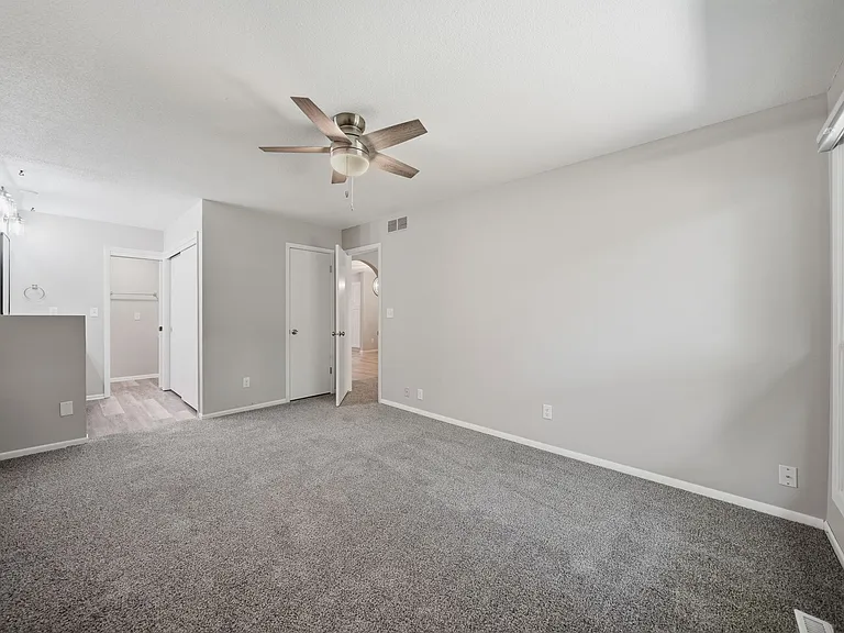 1941 Devonshire Dr #3 — Photo 26