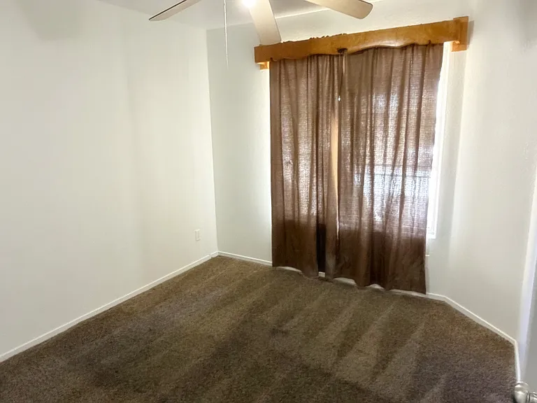 1551 Linnbaker Ln — Photo 10