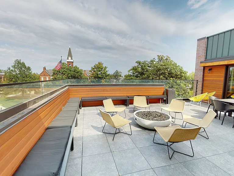 Canary Lofts — Photo 37
