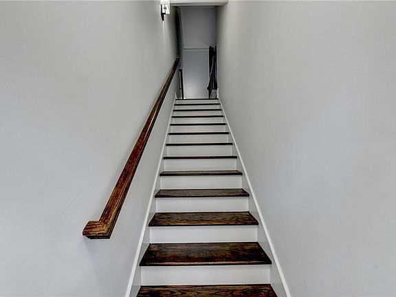 4th image of 1159 Laurel Valley Ct
