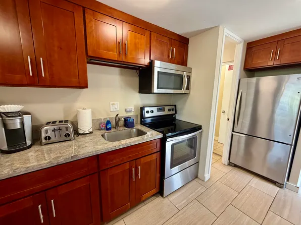 3785 Lower Honoapiilani Rd APT 401, Lahaina, HI 96761