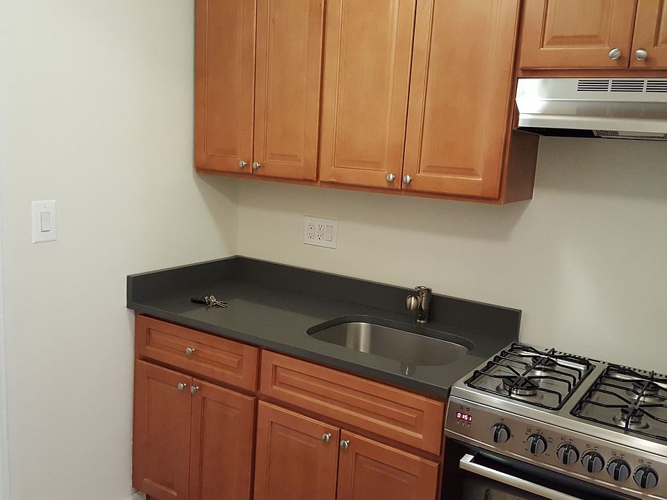 2nd image of 3324 77th St APT 3F
