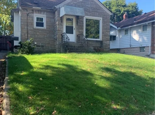 1450 Burkhardt Ave, Akron, OH 44301