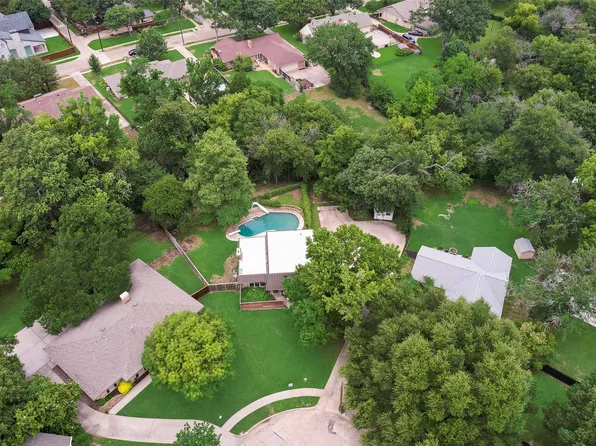 4 Waterview Pl, Richardson, TX 75080