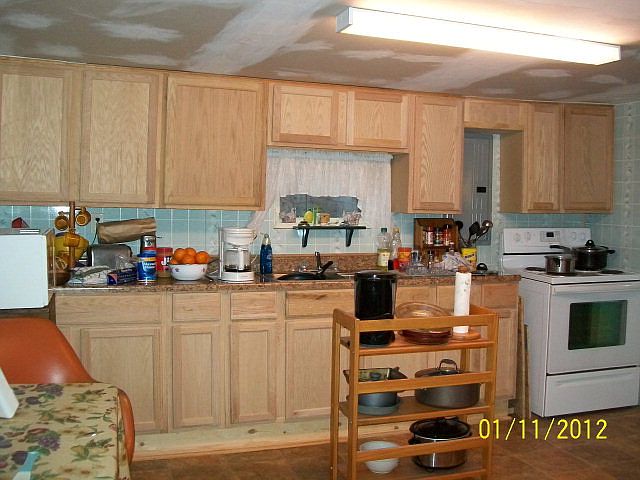 2nd image of 118 Vine St