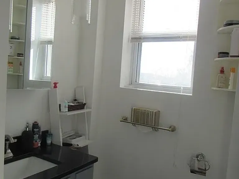 77 River St #6 — Photo 10