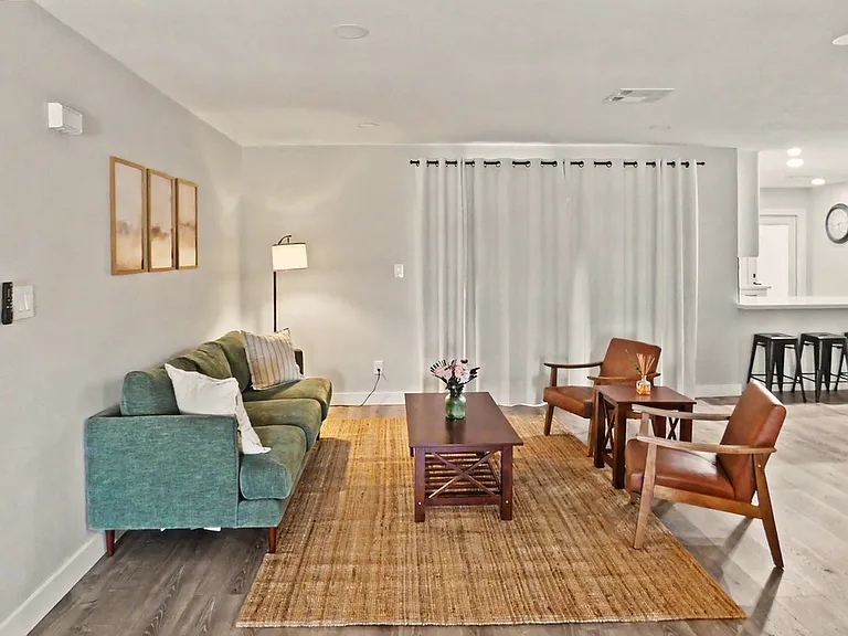 3924 W Augusta Ave — Photo 15