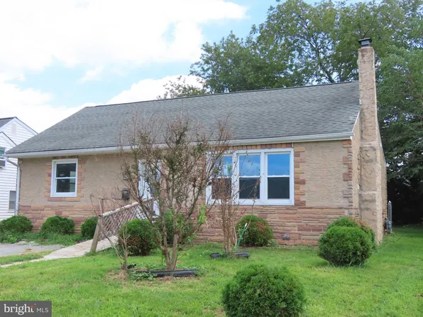 32 Paul Rd, New Castle, DE 19720