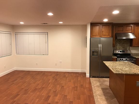 3rd image of 7435 Wells Ave #A
