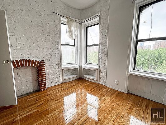 3rd image of 57 Lenox Ave #9