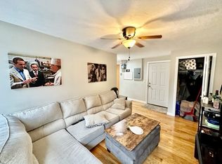 220 Hanover St APT 2, Boston, MA 02113