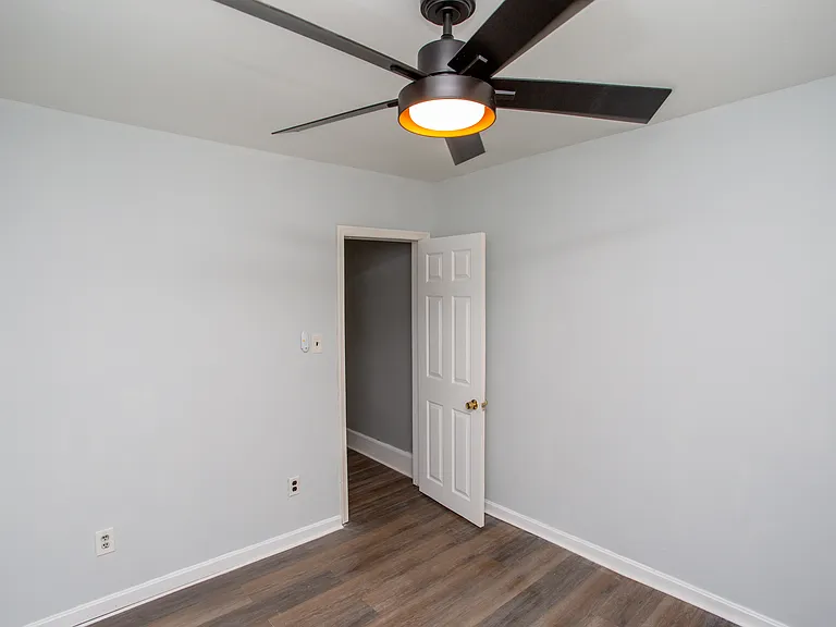 2465 N Garnet St — Photo 10
