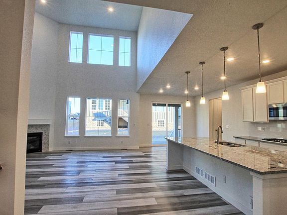 Soaring valuted ceilings