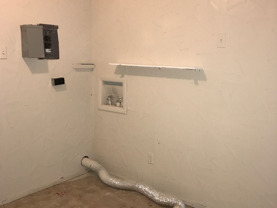 1st image of 3625 SE 31st Ave
