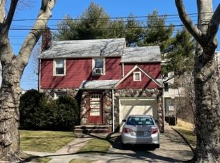 16 Davis Ave, Hackensack, NJ 07601