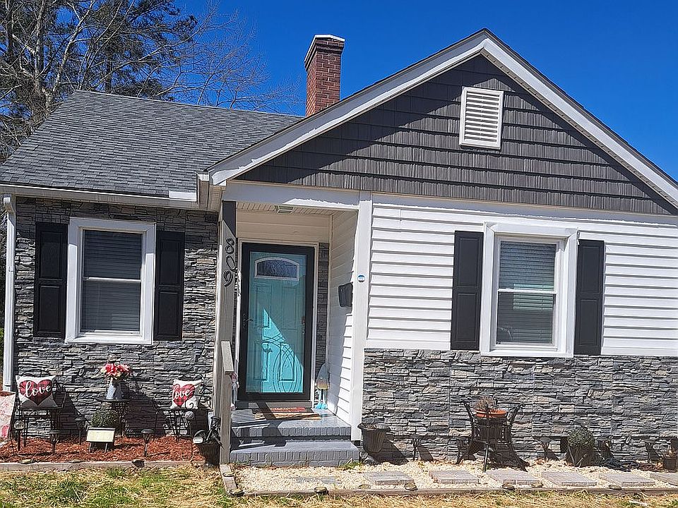 1st image of 809 N Pineview Ave