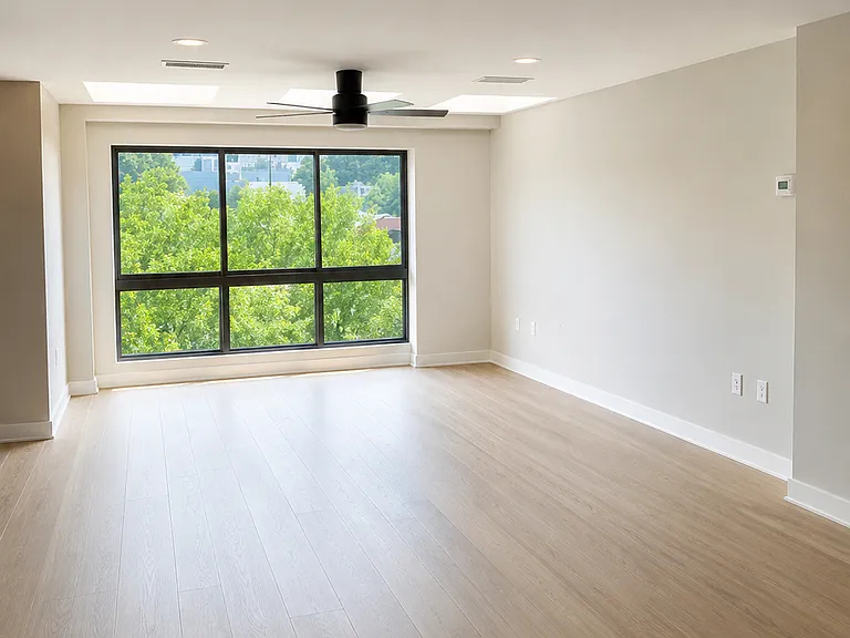 22 Railroad St #504 — Photo 5