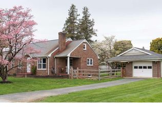 705 W 3rd Ave, Parkesburg, PA 19365