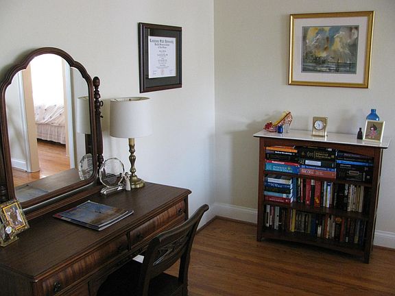 4th image of 5810 Cowen Place Ne 405 #405