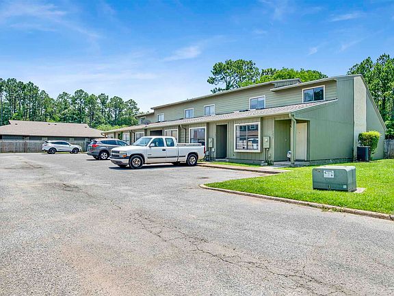 3rd image of 7260 Lago Vista Ct